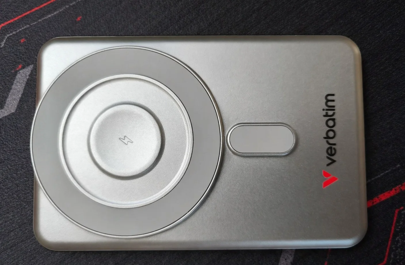 Přední část Verbatim Charge 'n' Go 2C 